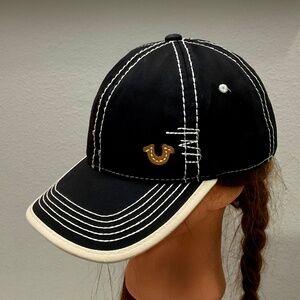 True religion Cap .